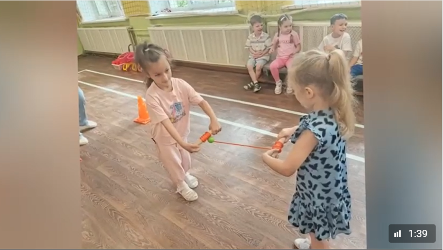 Мамины помощники Мамины помощники.